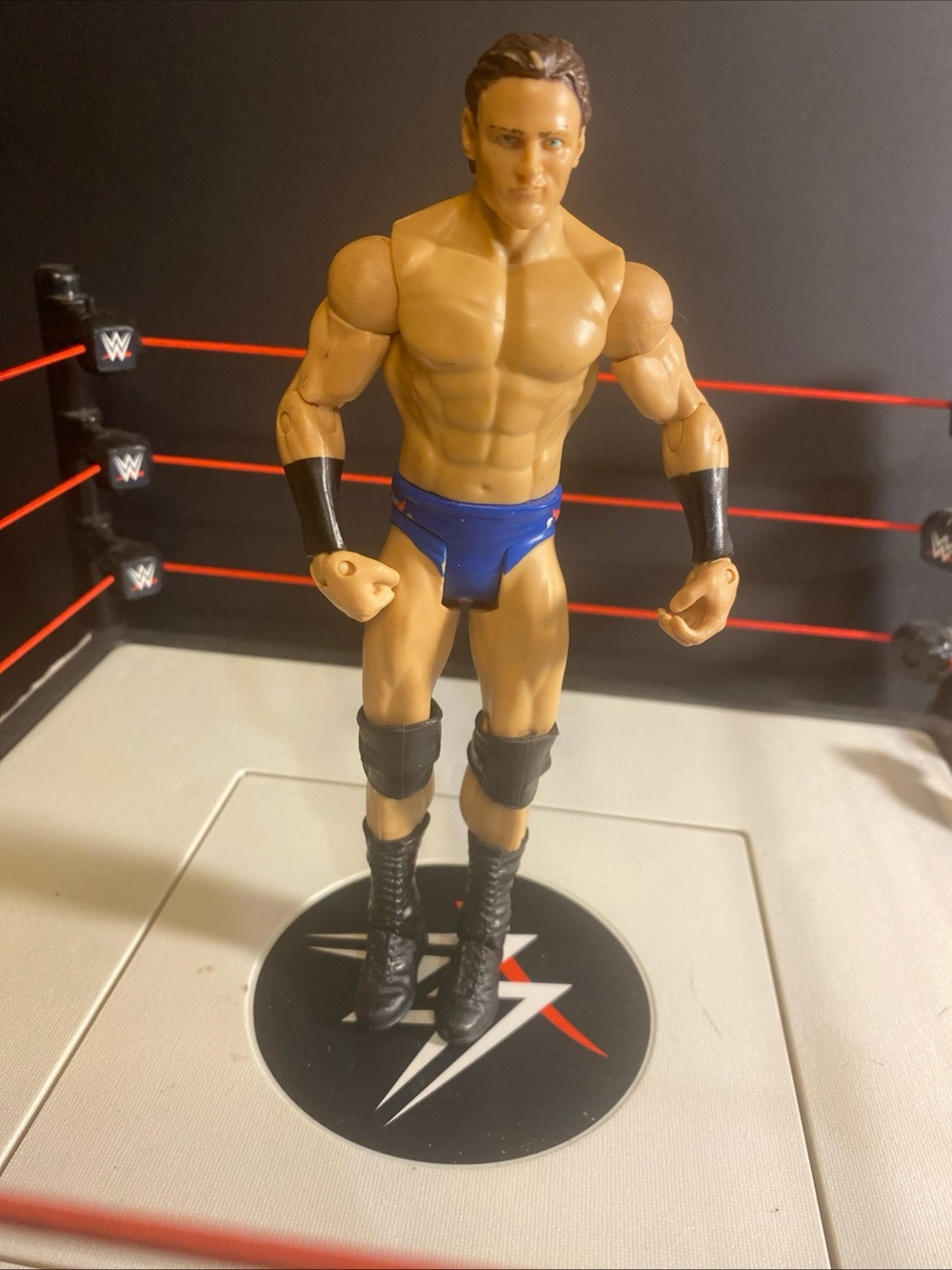 Drew McIntyre WWE 2011 Mattel Basic Series 24 Wrestling Action Figure